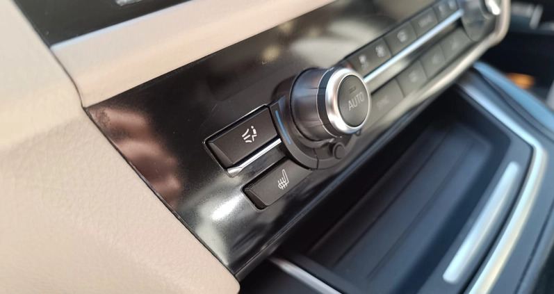 BMW Seria 5 cena 68000 przebieg: 176000, rok produkcji 2015 z Biała małe 121